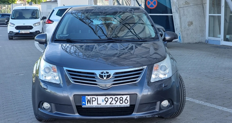 Toyota Avensis cena 30500 przebieg: 210000, rok produkcji 2010 z Gąbin małe 277